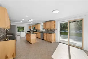 32 Thornton Ferry Rd II, Amherst, NH 03031 - Photo 17