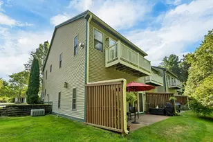 28 Deborah Ln, Dover, NH 03820 - Photo 3