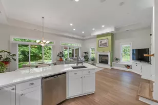 28 Deborah Ln, Dover, NH 03820 - Photo 7