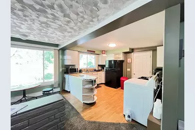 855 Bridge Street, Manchester, NH 03104 - Photo 5