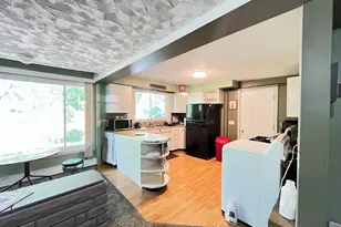 855 Bridge St, Manchester, NH 03104 - Photo 5