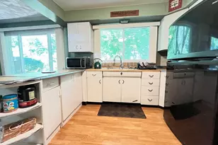 855 Bridge St, Manchester, NH 03104 - Photo 3