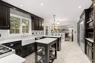 370 F W Hartford Dr, Portsmouth, NH 03801 - Photo 7