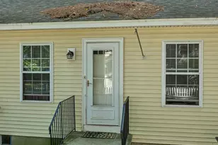 8 Riverside Dr, Fremont, NH 03044 - Photo 3