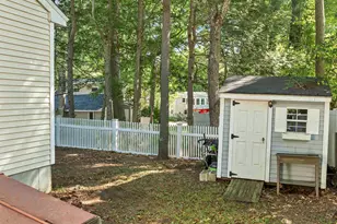 8 Riverside Dr, Fremont, NH 03044 - Photo 7
