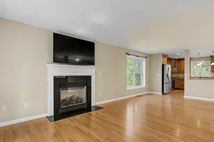 8 Pineo Farms Rd, Seabrook, NH 03874 - Photo 9