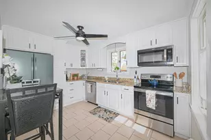 145 Knowlton St, Manchester, NH 03103 - Photo 3