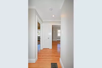 145 Knowlton Street, Manchester, NH 03103 - Photo 7