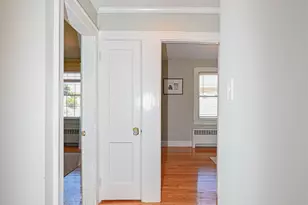 145 Knowlton St, Manchester, NH 03103 - Photo 7