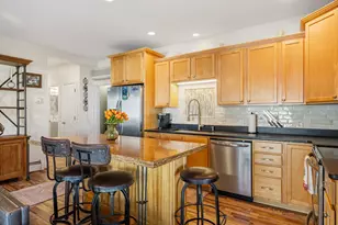 43 Cornwall St, Portsmouth, NH 03801 - Photo 5