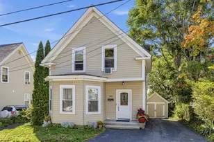 443 Laurel St, Manchester, NH 03103 - Photo 1