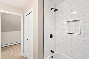 747 Beech St, Manchester, NH 03104 - Photo 29