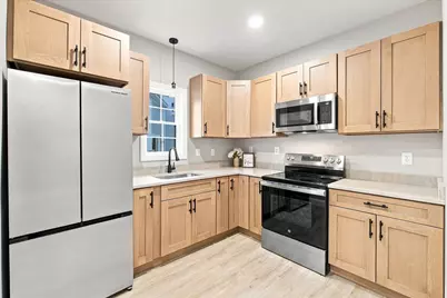 747 Beech Street, Manchester, NH 03104 - Photo 5