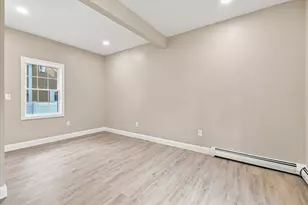 747 Beech St, Manchester, NH 03104 - Photo 9