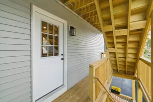 747 Beech St, Manchester, NH 03104 - Photo 19