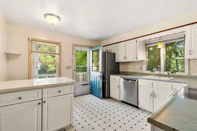 3 Betty Lane, Manchester, NH 03104 - Photo 5