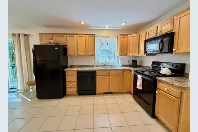 11 Hawthorne Circle, Somersworth, NH 03878 - Photo 3