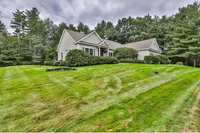 14 Hancock Drive, Bedford, NH 03110 - Photo 5
