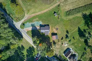 245 Buck St, Pembroke, NH 03275 - Photo 9