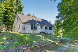 454 E Dunbarton Rd, Goffstown, NH 03045 - Photo 1