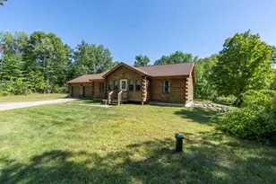 663 Bedford Rd, New Boston, NH 03070 - Photo 3