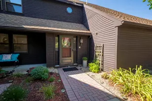 28 Stacey Cir, Windham, NH 03087 - Photo 1