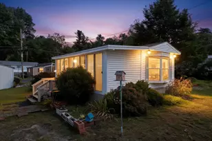 14 Averill Cir, Danville, NH 03819 - Photo 3