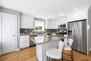 19 Central St, Salem, NH 03079 - Photo 13
