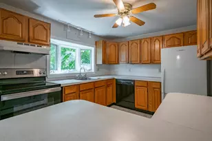 136 Maple Ave, Atkinson, NH 03811 - Photo 23