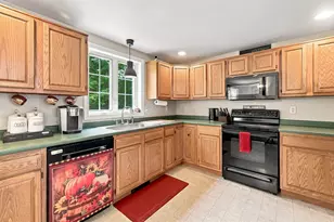 4 Lemon Tree Rd, Raymond, NH 03077 - Photo 17