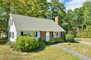 53 Rowell St, Laconia, NH 03246 - Photo 1