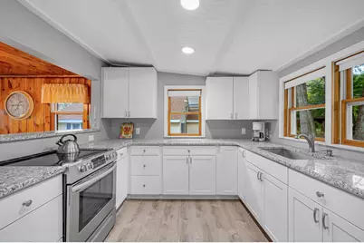 297 Shore Drive, Salem, NH 03062 - Photo 11