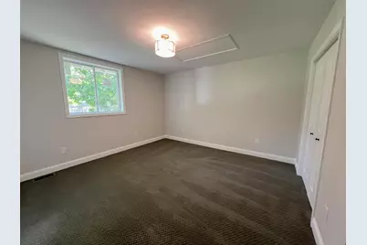 18 Oak Street, Derry, NH 03038 - Photo 13