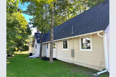 18 Oak Street, Derry, NH 03038 - Photo 3