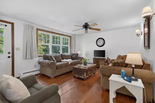 19 Level St, Merrimack, NH 03054 - Photo 9