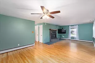 8 Juniper Rd, Derry, NH 03038 - Photo 9