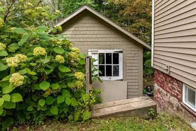 142 Maple Street, Newport, NH 03773 - Photo 3