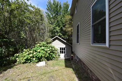 142 Maple Street, Newport, NH 03773 - Photo 9
