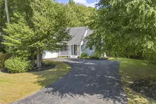 34 Stonewall Dr, Rochester, NH 03868 - Photo 3