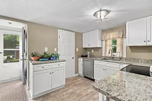 24 Longa Rd, Merrimack, NH 03054 - Photo 9