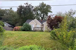 39 Pike St, Nashua, NH 03062 - Photo 1