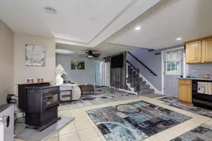 8 Poplar St, Tilton, NH 03276 - Photo 15