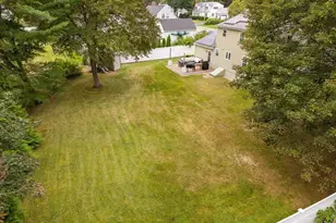 15 Hawthorne Rd, Dover, NH 03820 - Photo 3