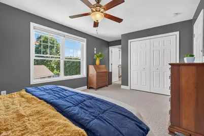 72 S Gray Court, Manchester, NH 03103 - Photo 17