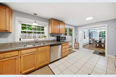 18 Maple Avenue, Hudson, NH 03051 - Photo 15