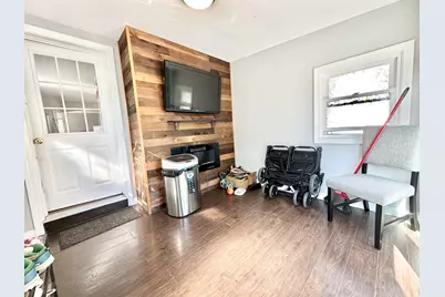 21 Brock Street, Manchester, NH 03102 - Photo 25