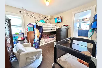 21 Brock Street, Manchester, NH 03102 - Photo 15