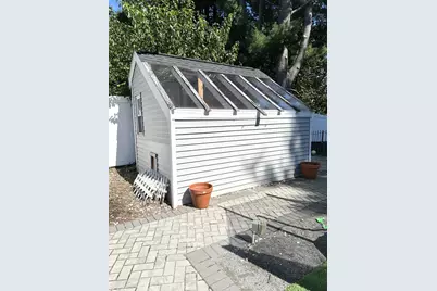 21 Brock Street, Manchester, NH 03102 - Photo 33