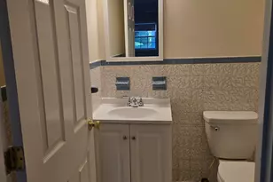 6 Louisburg Square, Nashua, NH 03060 - Photo 21