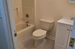 6 Louisburg Square, Nashua, NH 03060 - Photo 19